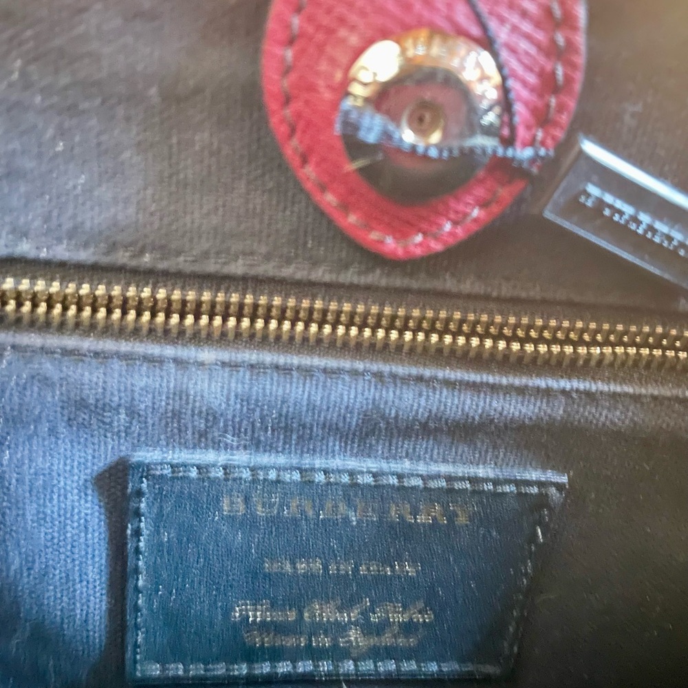 Burberry red banner bag size medium house check plaid used - Picture 9 of 13